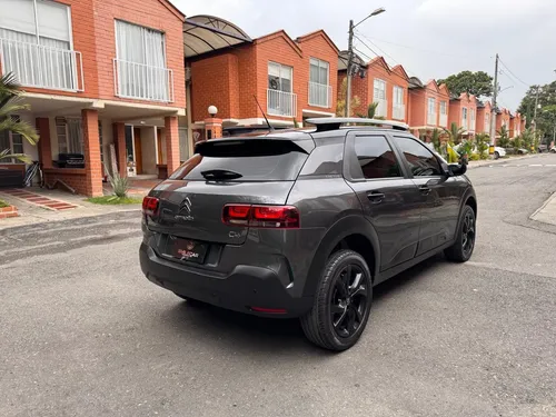 Citroën C4 Cactus 1.6 Shine Turbo Aut