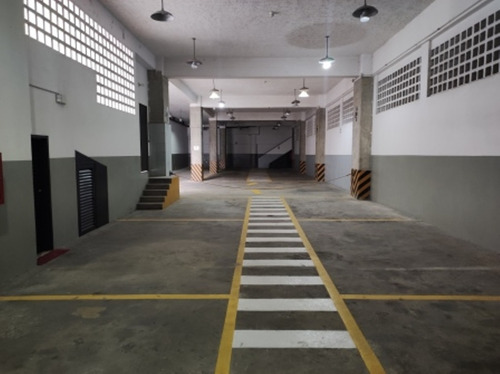 Alquilo Galpón (planta Industrial). 1.800 M2 A Nivel De Calle. En Filas De Mariche Km 1. E. Waldemar