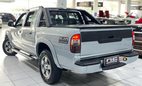 Chevrolet S10 2.4 Executive Cab. Dupla 4x2 Flexpower 4p