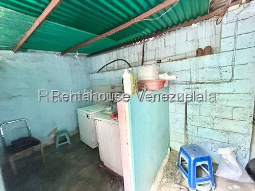 Maribel Morillo Asesor Inmobiliario De Rentahouse Vende Terreno Propio De 140m2 Ubicado En Zo9na Centro De Barquisimeto Lara