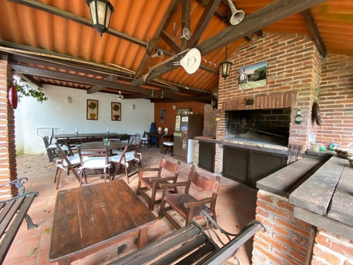 Venta De Casa 6 Dormitorios En Playa Mansa