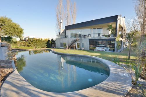 Casa Perimetral #0-100 - San Matias - Area 1 - 250m2 #id 12494