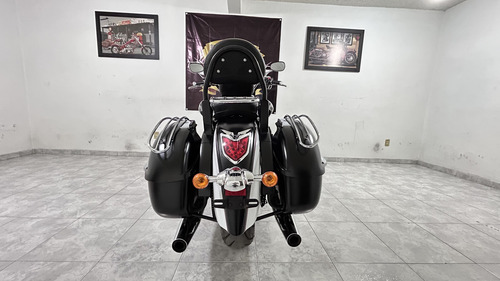 Kawasaki Vulcan Nomada 1700