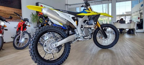 Suzuki Rmz 450 Av 1
