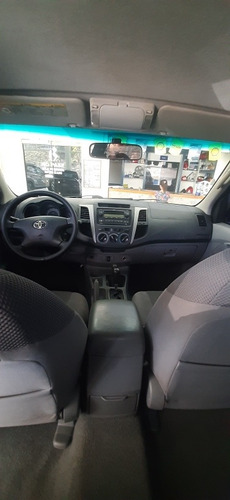 Imagen 4 de 9 de Toyota Hilux Automatico