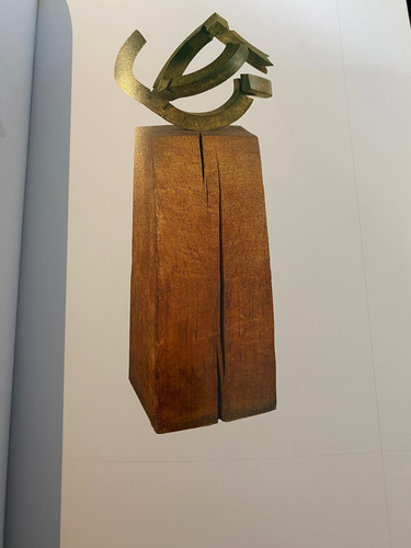 Chillida. Escultura. Escultor Vasco. Guipúzcoa. Libro. (Usado)
