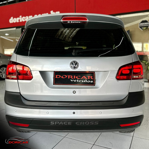 Volkswagen Space Cross 1.6 Total Flex 5p