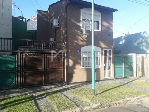 Casa  En Venta Ubicado En Carapachay, Vicente López, G.b.a. Zona Norte