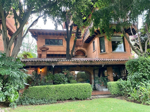 Casa En Venta En Las Flores, Tlacopac Alvaro Obregón Cdmx