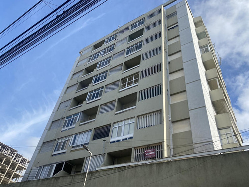 Departamento En Mar De Ajo En Venta - Dos Ambientes - Centro Comercial - Garage