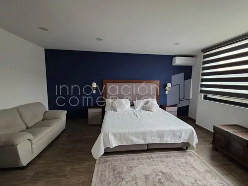 Casa En Renta En Altozano, Con 4 Recámaras, 4 Baños Y Fire Pit
