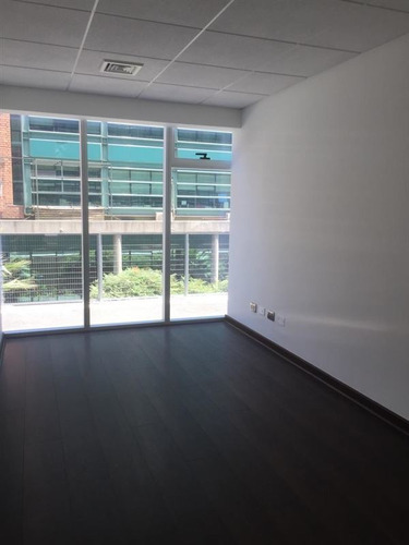 Oficina En Arriendo En Las Condes