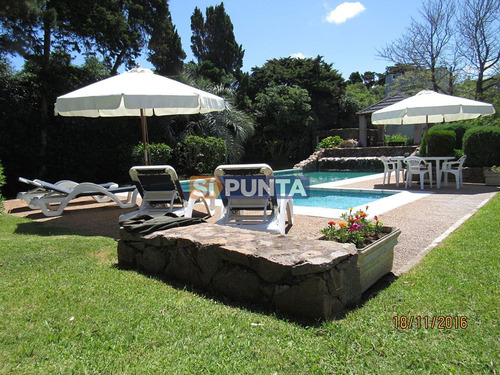 Imagen 28 de 30 de Dos Casas En Brava 5 Dormitorios + Doble Dependencia ,piscina,gran Parque Y Vista Al Mar
