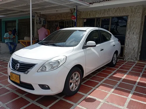 Nissan Versa 1.6 Advance
