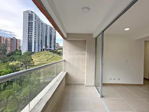 Apartamento En Venta En Loma De Las Brujas. Cod V776187