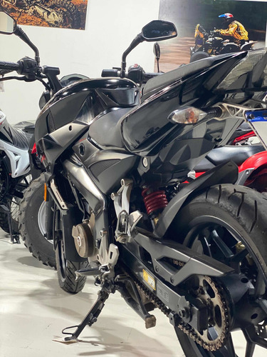 Bajaj Ns 200