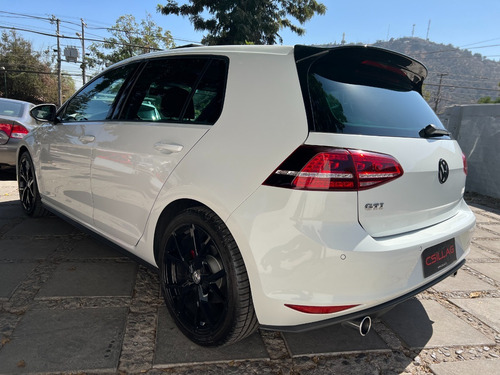 Imagen 4 de 15 de Volkswagen Golf Gti Tsi Dsg 2017 Flamantísimo