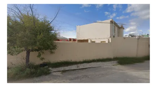 Casa En Recuperación, Los Bosques, Monclova, Coahuila. Laab2