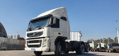Imagem 2 de 12 de Volvo Fm 370 6x2 Trucado