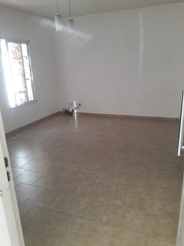 Imagen 5 de 7 de Venta- Depto, En Complejo En Luis Guillon