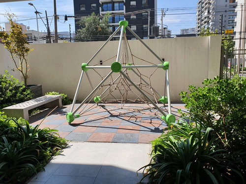 Sucre. Departamento 3 Dormitorios, Excelente Conectividad