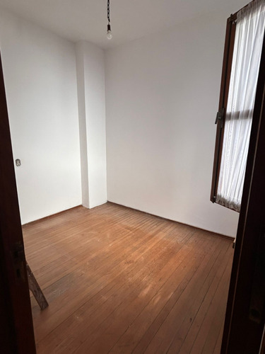 Casa En Venta Punta Carretas! Joaquin Nuñez Y C,mora, P.unico! Gje. Patio.