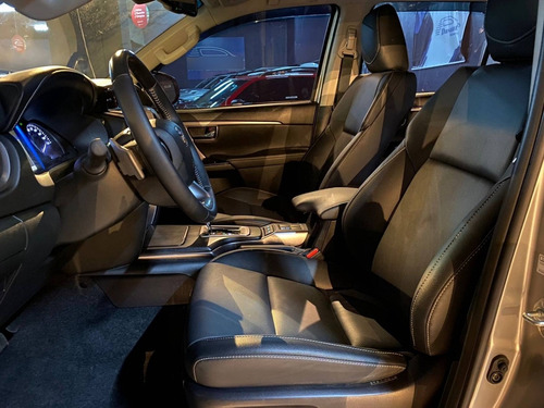 Imagem 9 de 14 de Toyota Hilux Sw4 2.8 D-4d Turbo Diesel Srx 7l 4x4