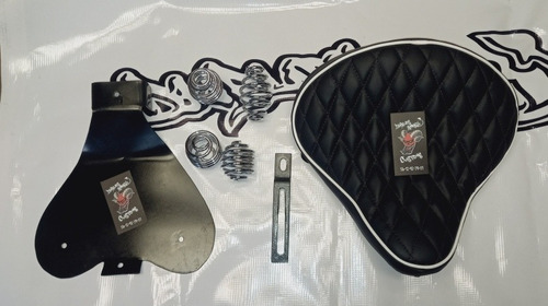 Asiento Bobber Chopper Hd V Blanco Rombos Con Resortes