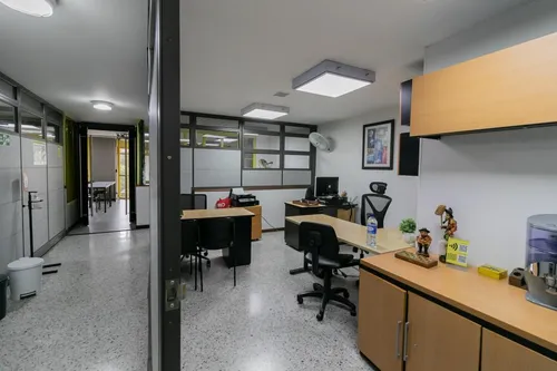 Local En Arriendo En Chico. Cod A1021297