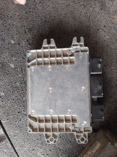 Computadora De Nissan Np 300 Mec38-020 B1 8719b (Usado)