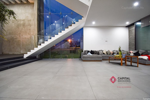 Imagen 6 de 30 de Casa En Venta En Valle Imperial Zapopan Dentro Del Campo De