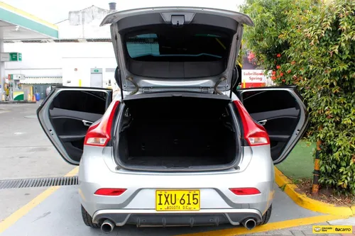 Volvo V40 2.0 T4 R-Desing Turbo
