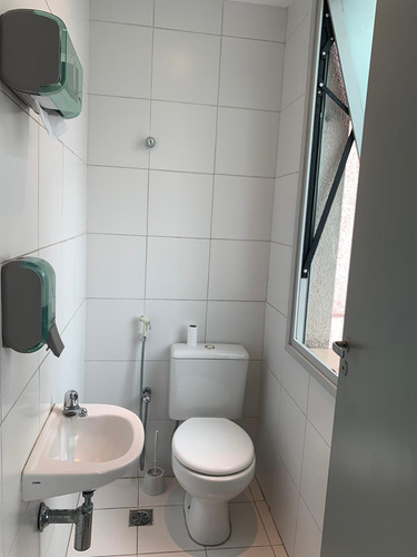 Imagem 21 de 21 de Sala Comercial Para Alugar Na Rua Gavião Peixoto, Icaraí, Niterói - Rj - Liv-13373