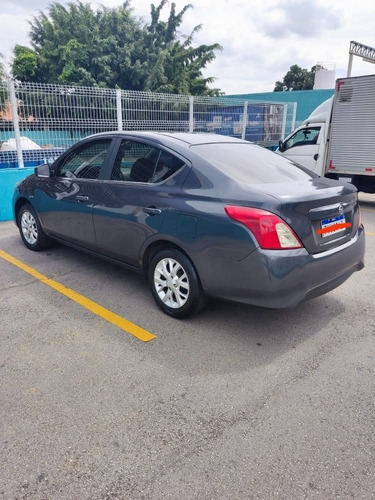 Imagem 10 de 12 de Nissan Versa 2017 1.6 16v Sv Aut. 4p