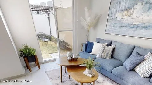 Casa En Venta Zinacantepec, San Miguel Zinacantepec 24-3725 Gis