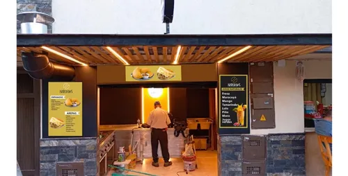 Se Traspasa Negocio De Comida Rapida Nuevo Totalmente Arriendo Pago Hasta Noviembre , Barrio Mesa Envigado Frente A La Escuela Normal Totalmente Funcional Listo Para Empear A Generar Ingresos