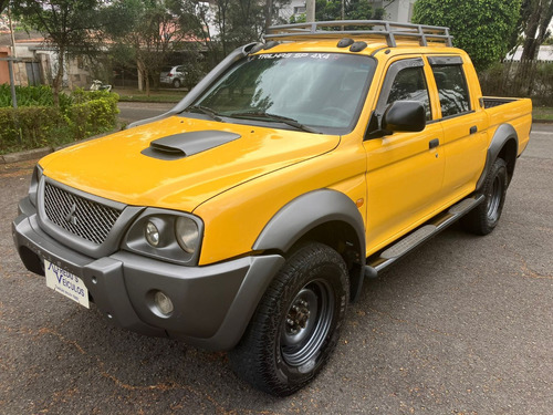 Mitsubishi L200 2.5 Savana Cab. Dupla 4x4 4p