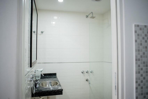 Hotel Con 20 Habitaciones Con Lote Unificado