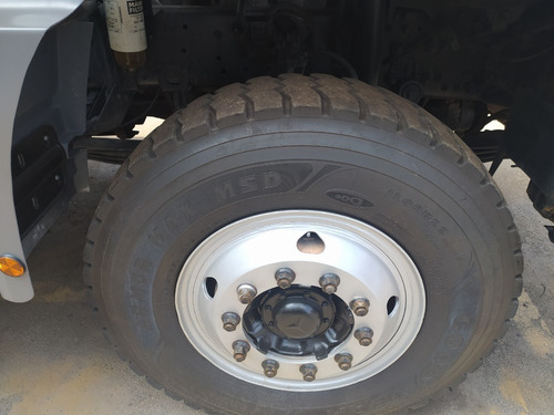 Axor 4144 = Caçamba 6x4