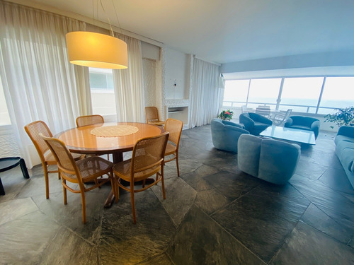 Imagen 2 de 23 de Apartamento En Venta De 3 Dormitorios Con Vista A Playa Brava
