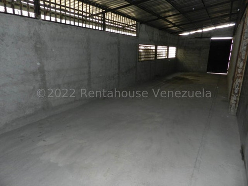 Ji 24-2888. Alquiler De Galpón De 2000m2 Ubicado En Guarenas. Rah