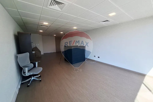 Oficina 52 M² Ampliable A 92 M² En La Dehesa