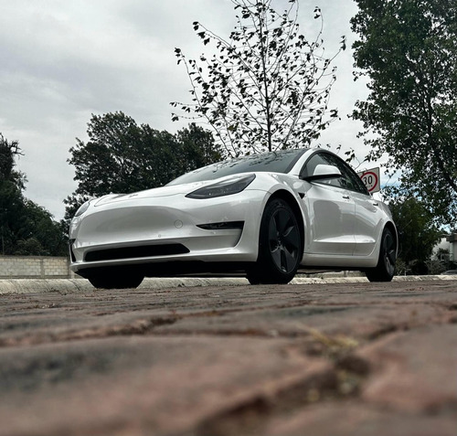 Tesla Model 3 Standar Range 2021