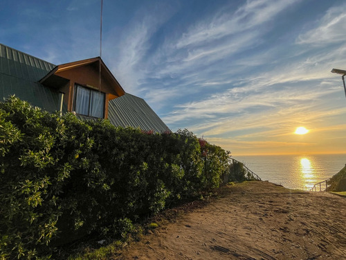 Hostal Con Impresionante Vista En Cerro Tacna, Maitencillo