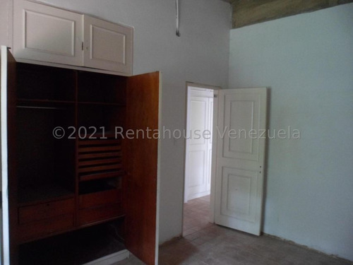 Imagen 11 de 14 de Casa En Venta Los Chorros Cod. 21-18122-y Ymanol Elizalde 0414-3227631