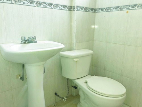Imagen 11 de 30 de Casas En Venta Av Intercomunal Cabudare 21-11981 /m