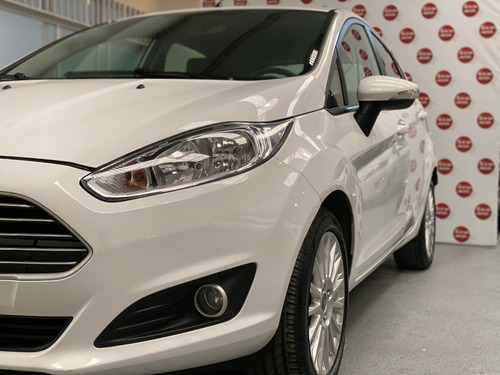 Imagen 15 de 18 de Ford Fiesta 1.6 5p Se (kd) 2017