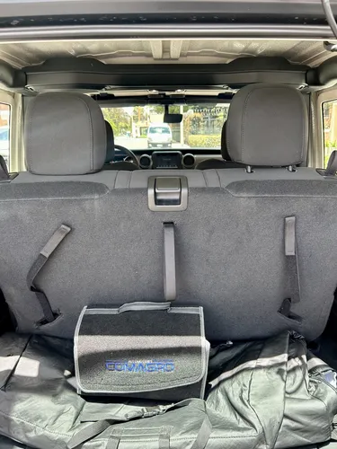 Jeep Wrangler 3.6 Sport Unlimited