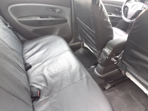 Fiat Linea 2013 1.8 16v Essence Flex Dualogic 4p