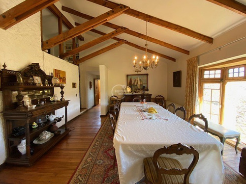 Casa En Venta De 5 Dorm. En Lo Barnechea